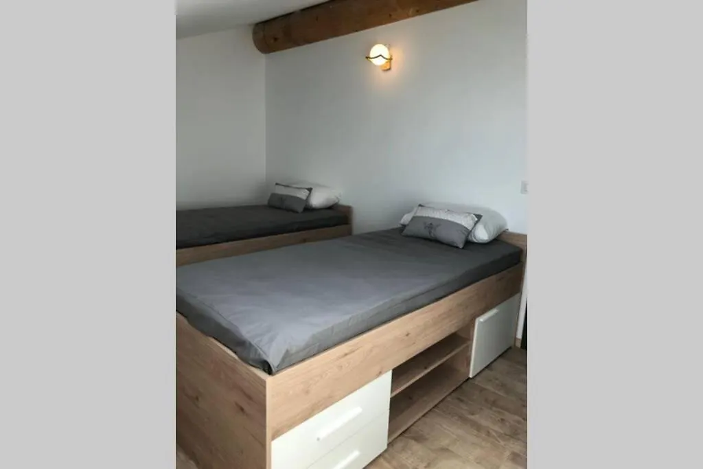 Prázdninový dům Maison De Charme Avec Piscine Couverte Et 9000M2 Les Vans Francie
