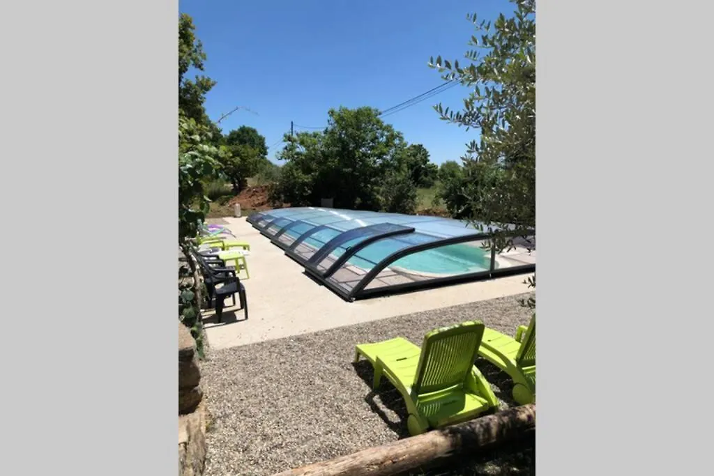 Prázdninový dům Maison De Charme Avec Piscine Couverte Et 9000M2 Les Vans